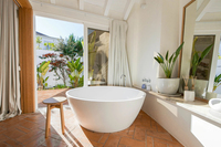 Casa Mae Padaria bathtub