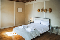 Chapeau bedroom, credit Clio Wood