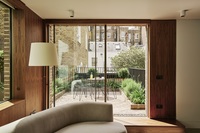 APT3_TERRACE_DETAIL