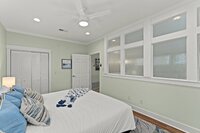 Many windows in this room provide excellent natural lighting during the day and the blinds help you sleep at night.
| Emerald Palm by Boutiq Luxury Vacation Rentals | Miramar Beach, Florida
