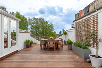 The Cathcart Road Residence