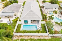 The Naples Park Residence