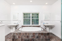 AncientHighwayBathroom02